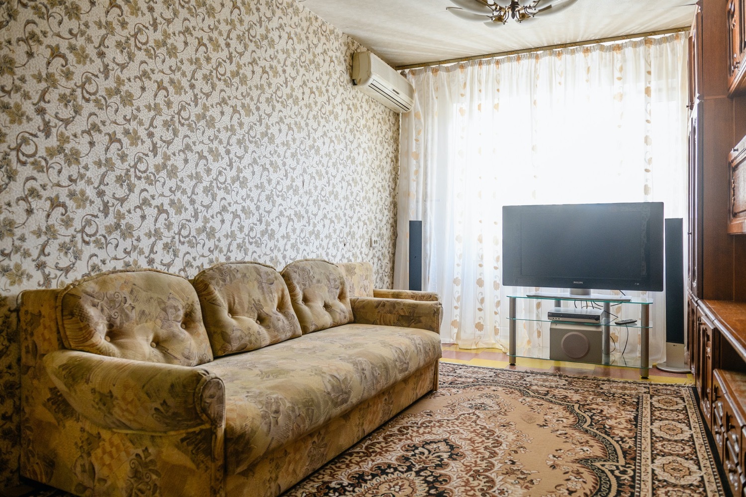 Продажа 3-комнатной квартиры 63 м², Героев просп., 3