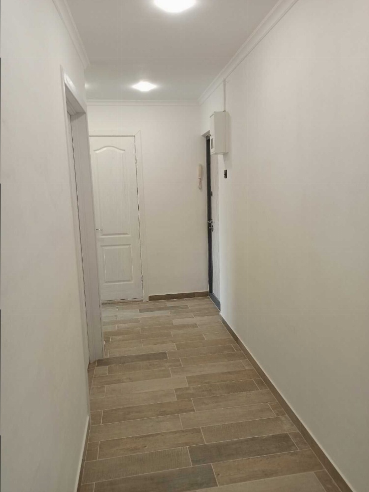 Продажа 3-комнатной квартиры 58 м², Героев просп., 3