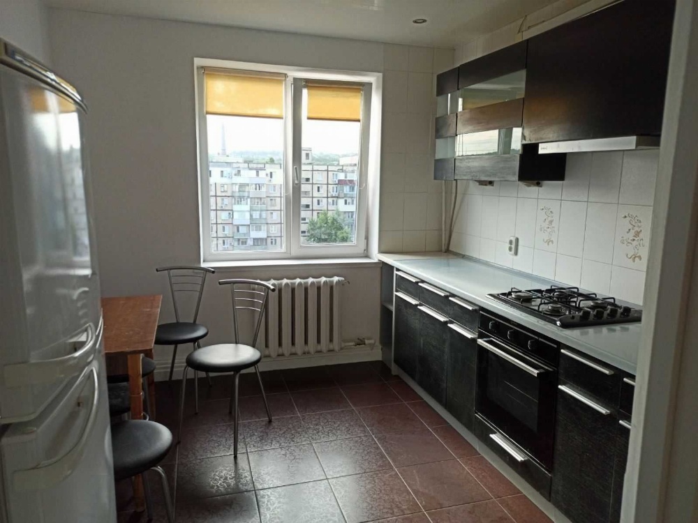 Продажа 3-комнатной квартиры 58 м², Героев просп., 3