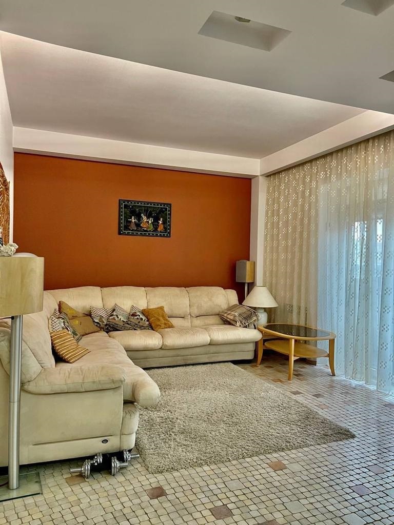 Продаж 3-кімнатної квартири 130 м², Академіка Чекмарьова вул.