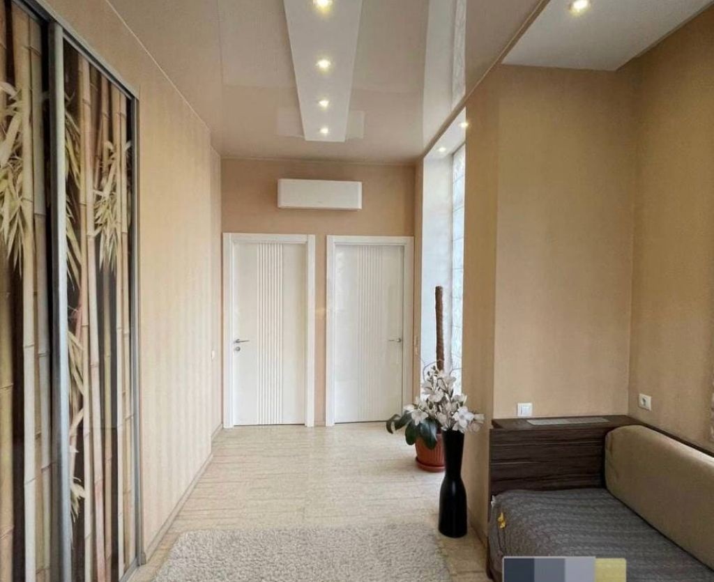 Продаж 4-кімнатної квартири 153 м², Ливарна вул.