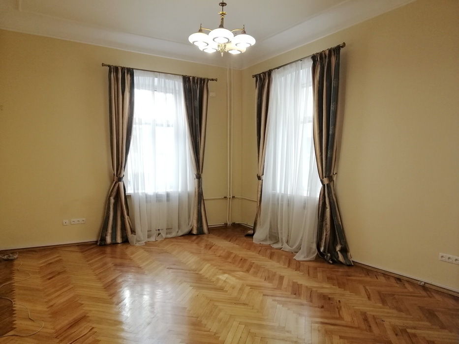 Продажа 3-комнатной квартиры 87 м², Институтская ул.