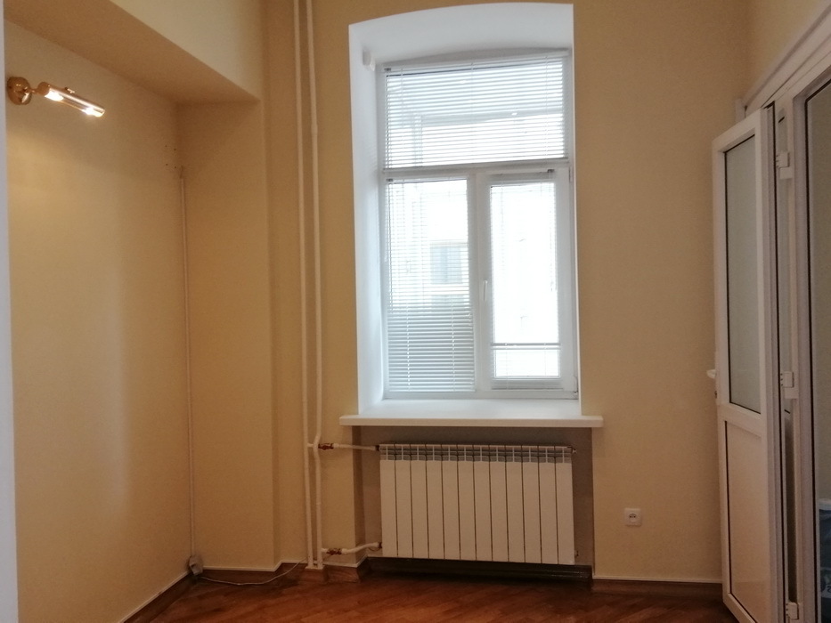 Продаж 3-кімнатної квартири 87 м², Інститутська вул.