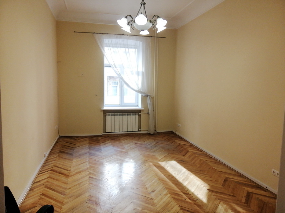 Продажа 3-комнатной квартиры 87 м², Институтская ул.
