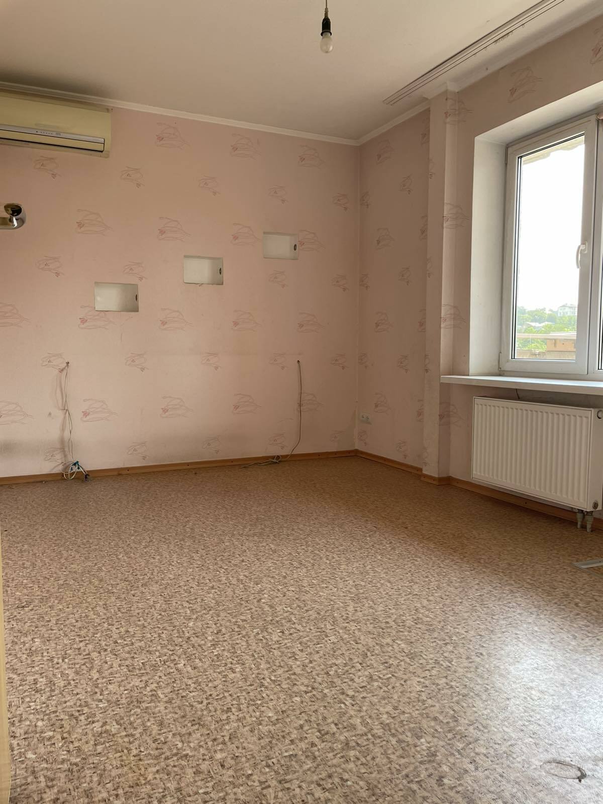 Продаж 4-кімнатної квартири 85 м², Слави бул., 18