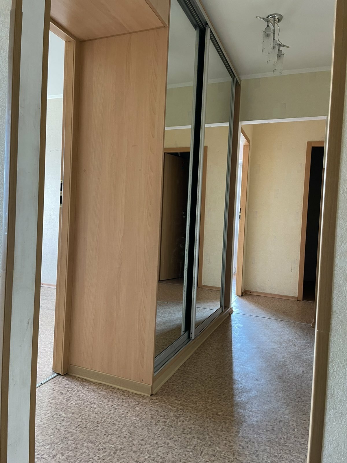 Продаж 4-кімнатної квартири 85 м², Слави бул., 18