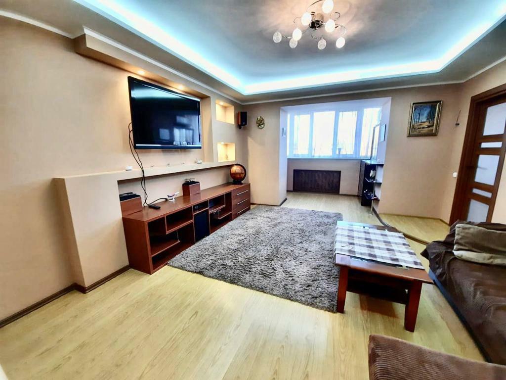 Продаж 3-кімнатної квартири 91 м², Литовська вул.