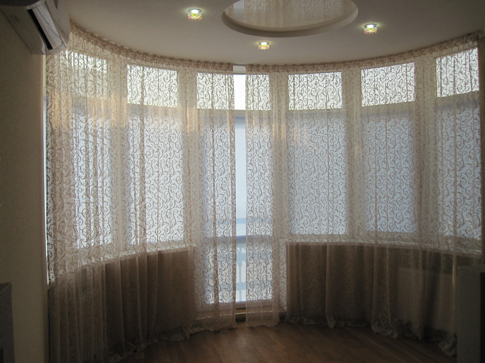 Аренда 1-комнатной квартиры 52 м², Вячеслава Черновола ул.