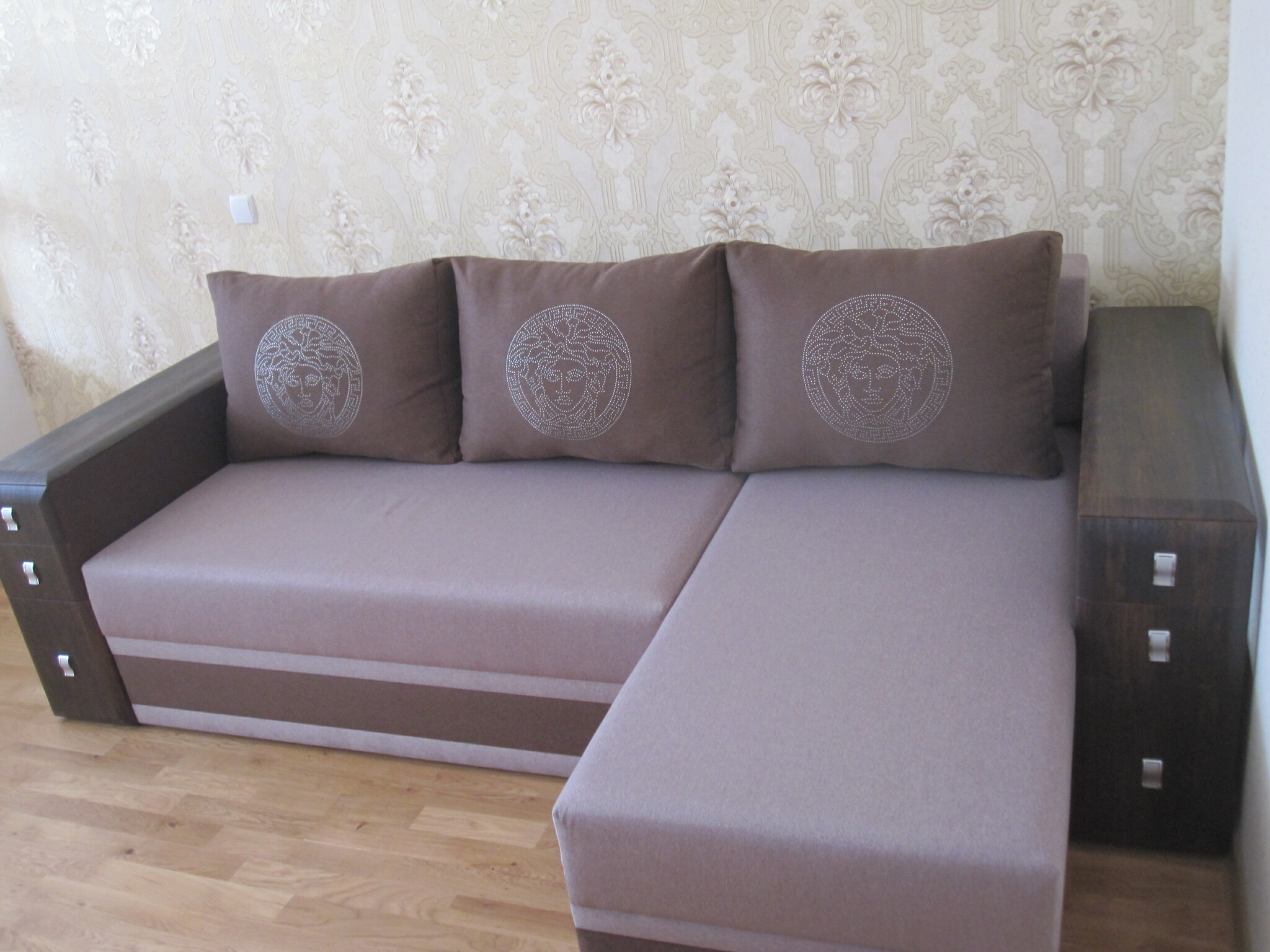 Аренда 1-комнатной квартиры 52 м², Вячеслава Черновола ул.