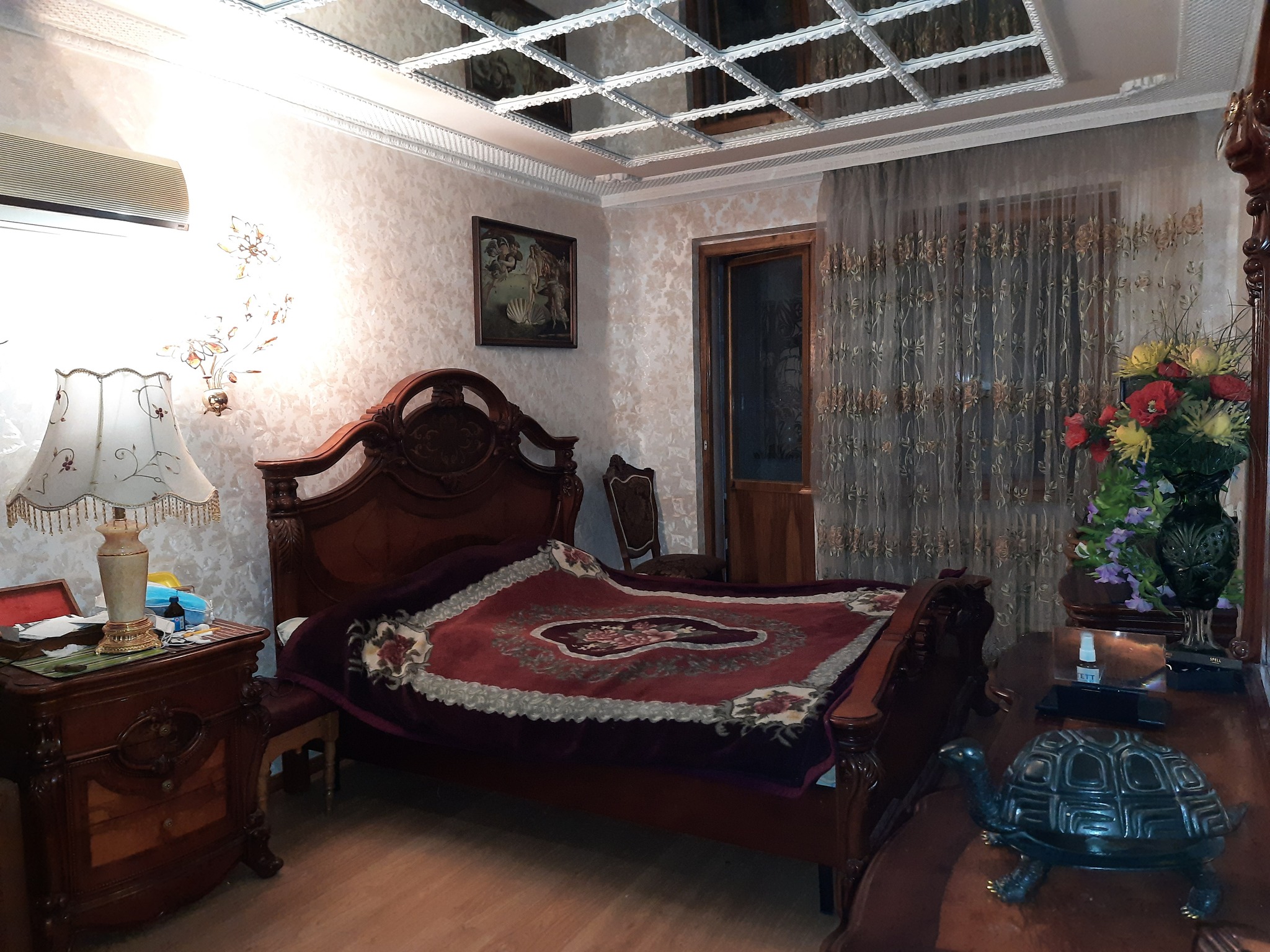 Продажа 4-комнатной квартиры 92 м², Юбилейный просп.