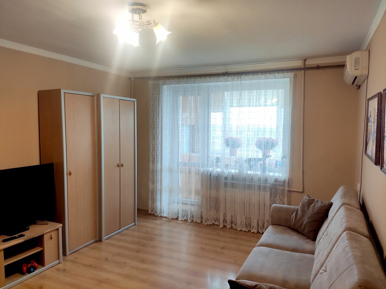 Продаж 3-кімнатної квартири 61 м², Василя Сухомлинського вул., 48