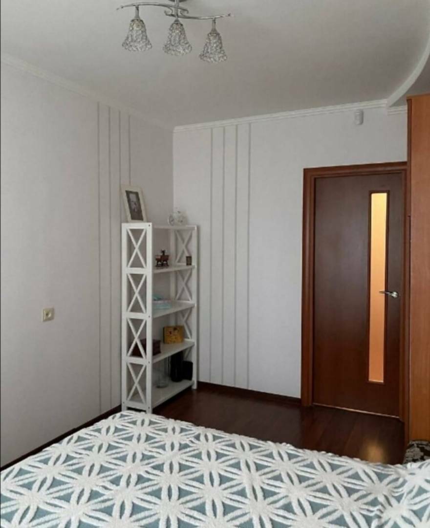 Продаж 3-кімнатної квартири 71 м², Крымская вул.
