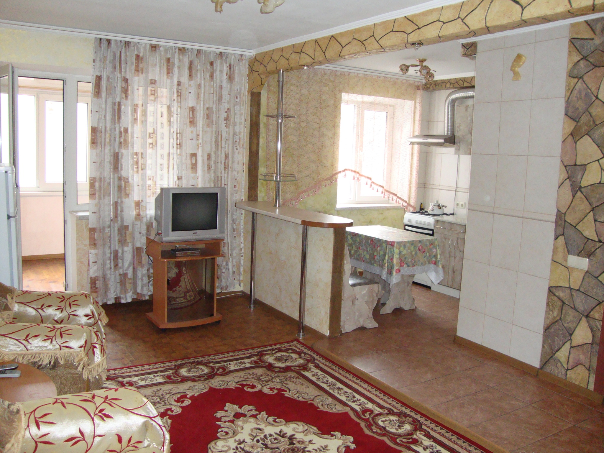1-кімнатна квартира подобово 34 м², Космонавтов вул., 13