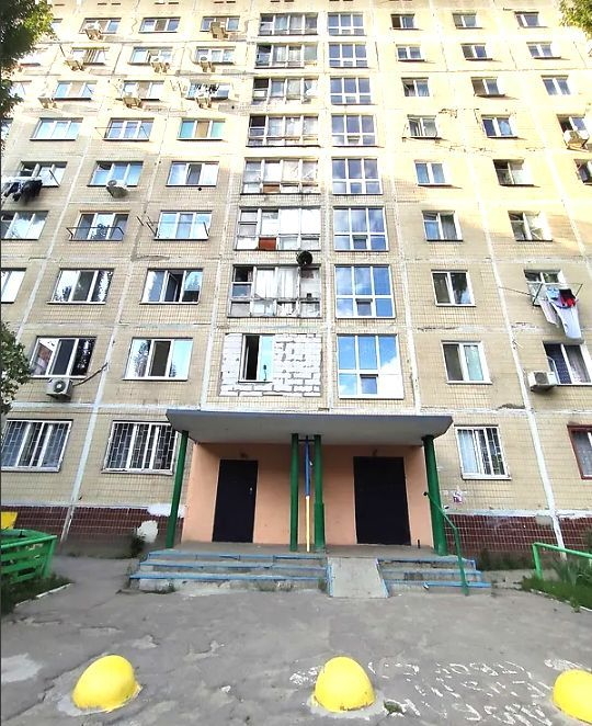 Продаж 1-кімнатної квартири 17 м², Добровольців вул., 10