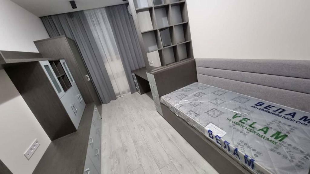 Продаж 3-кімнатної квартири 90 м², Старокозацька вул.