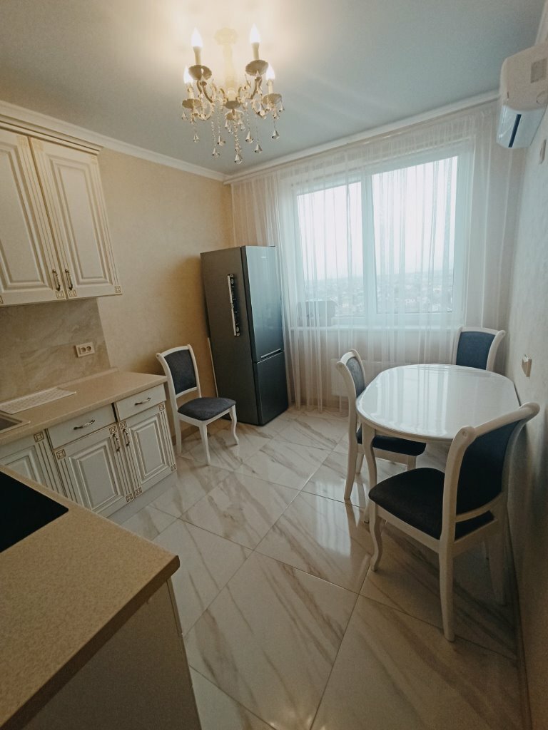 Аренда 1-комнатной квартиры 42 м², Жемчужная ул., 9