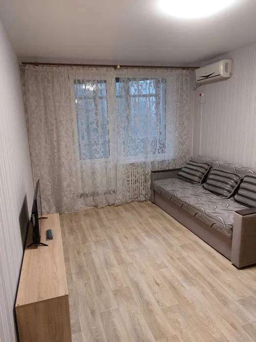 Продажа 1-комнатной квартиры 33 м², Героев Труда ул.