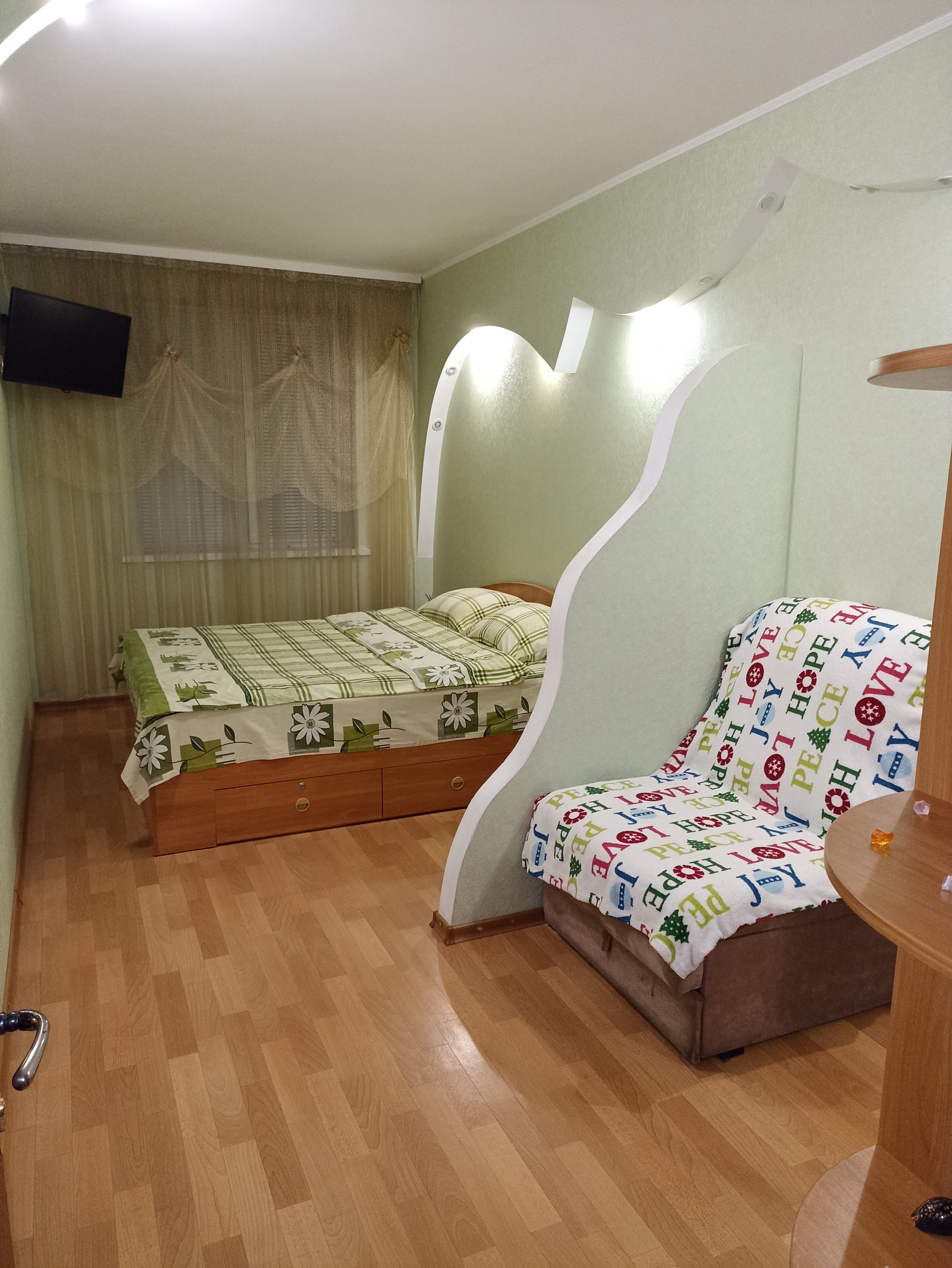 2-кімнатна квартира подобово 46 м², Сумсько-Київських Дивізій вул., 36