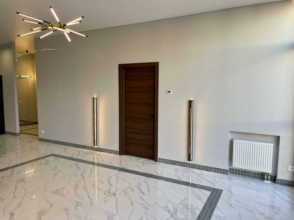 Продаж 4-кімнатної квартири 120 м², Ливарна вул.