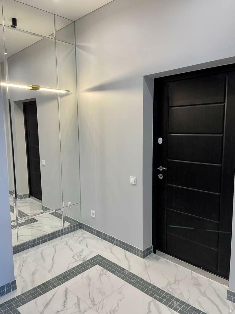 Продаж 4-кімнатної квартири 120 м², Ливарна вул.