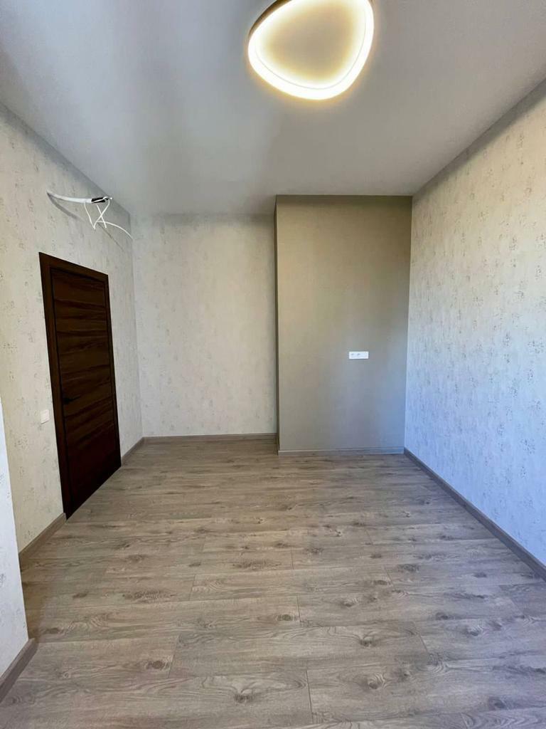 Продажа 4-комнатной квартиры 120 м², Литейная ул.