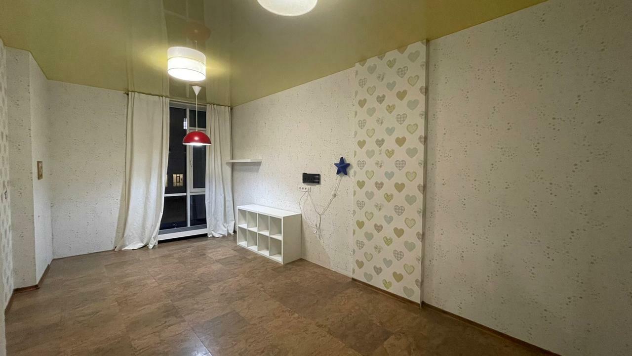 Продажа 3-комнатной квартиры 82 м², Симферопольская ул.