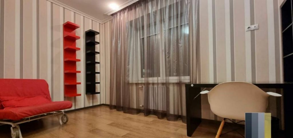 Продаж 4-кімнатної квартири 165 м², Пушкіна вул.