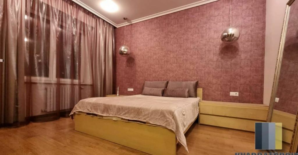 Продаж 4-кімнатної квартири 165 м², Пушкіна вул.