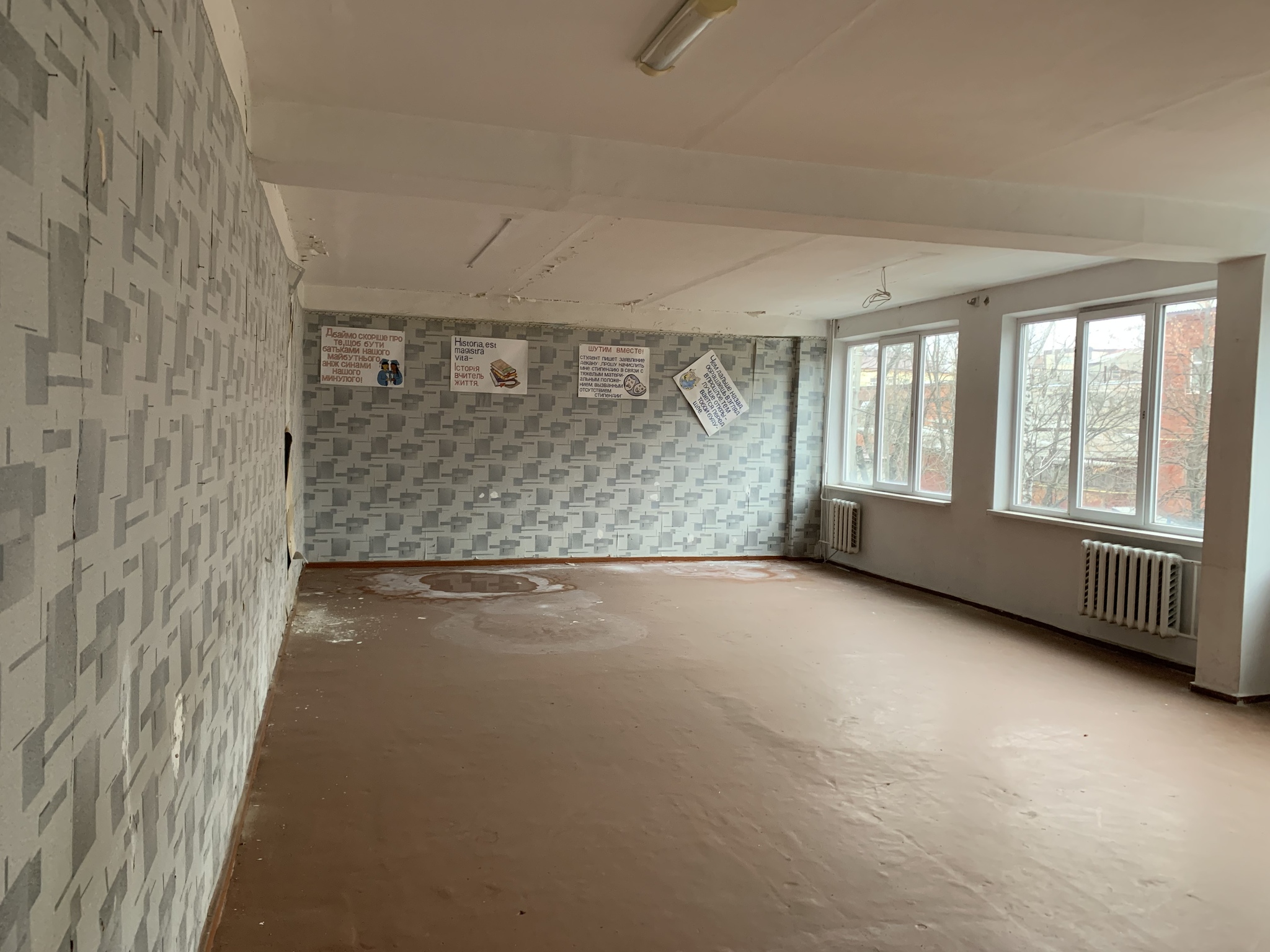 Продаж приміщення вільного призначення 3200 м², Покровська вул., 24/70