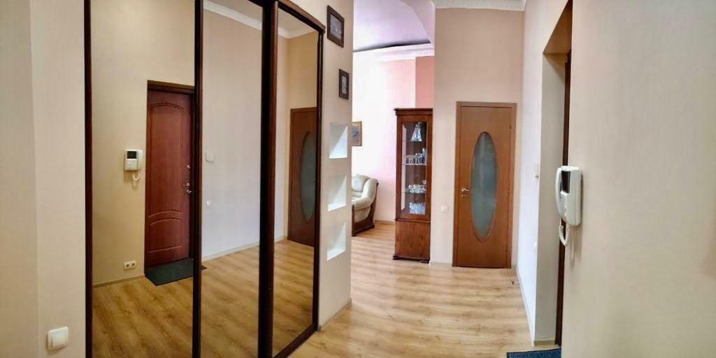 Продаж 3-кімнатної квартири 93 м², Театральна вул.