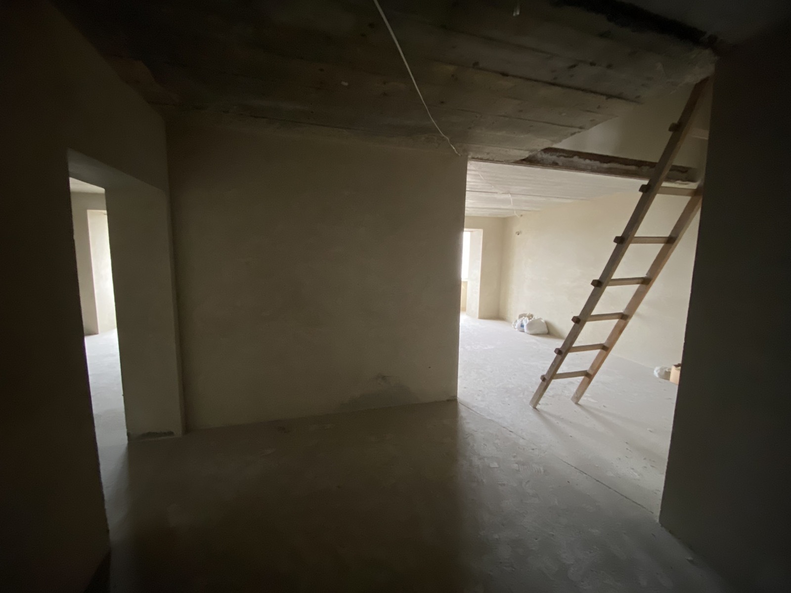 Продаж 4-кімнатної квартири 200 м², 1-го Травня вул., 1Г