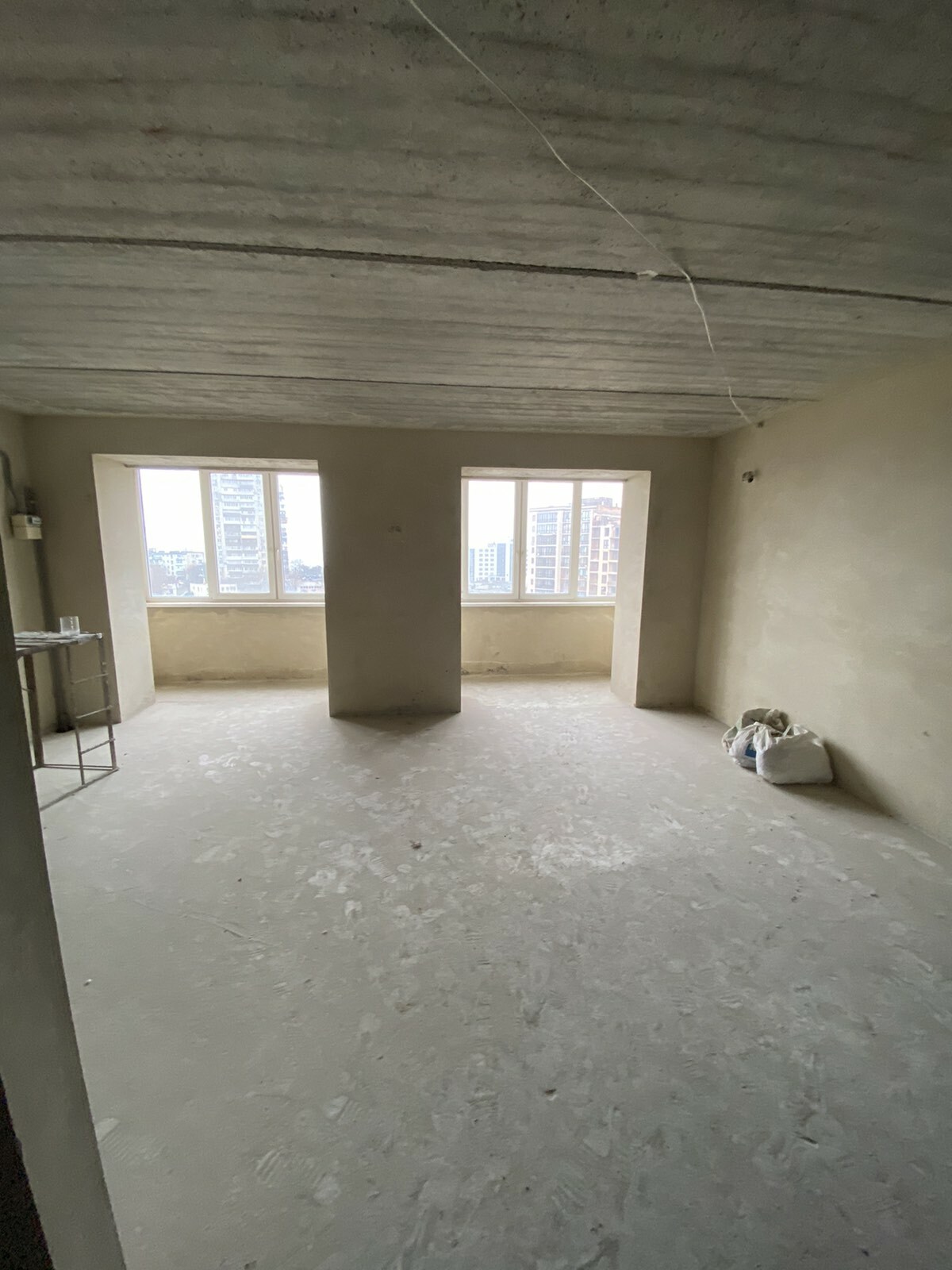 Продаж 4-кімнатної квартири 200 м², 1-го Травня вул., 1Г