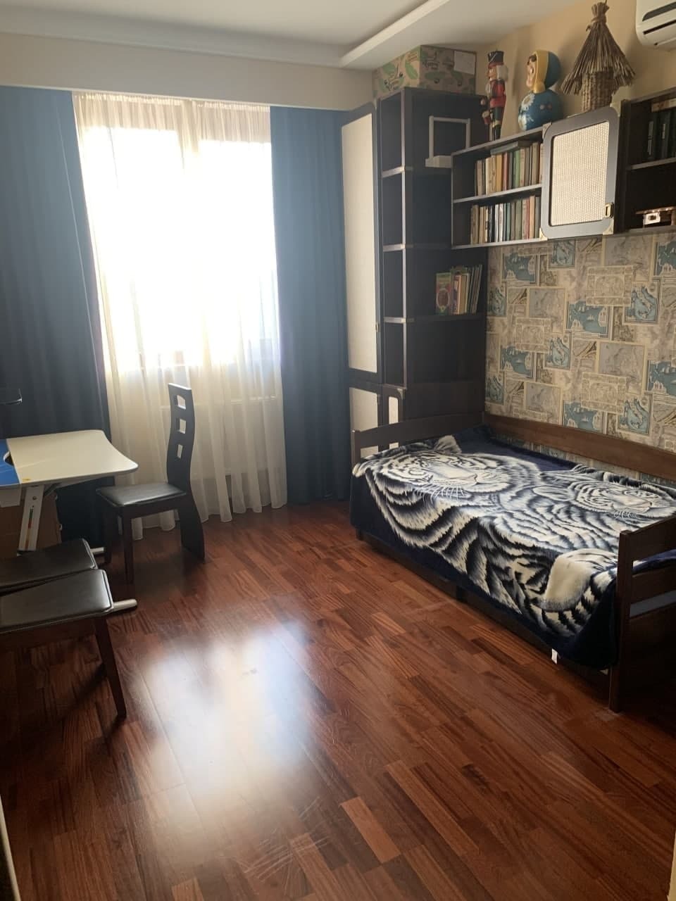 Продаж 4-кімнатної квартири 109 м², Гагаріна просп.