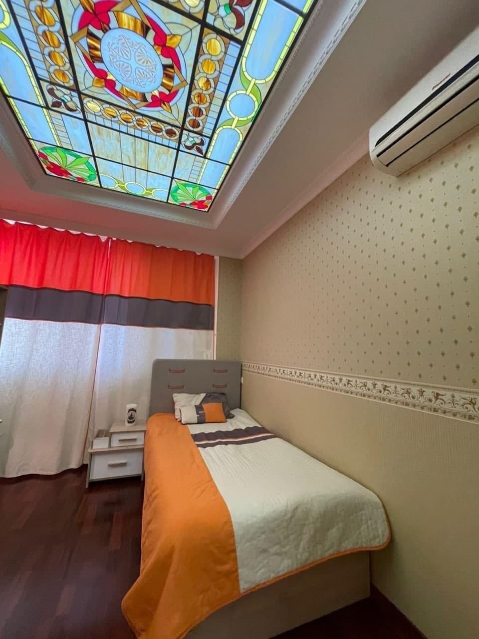Продаж 4-кімнатної квартири 109 м², Гагаріна просп.