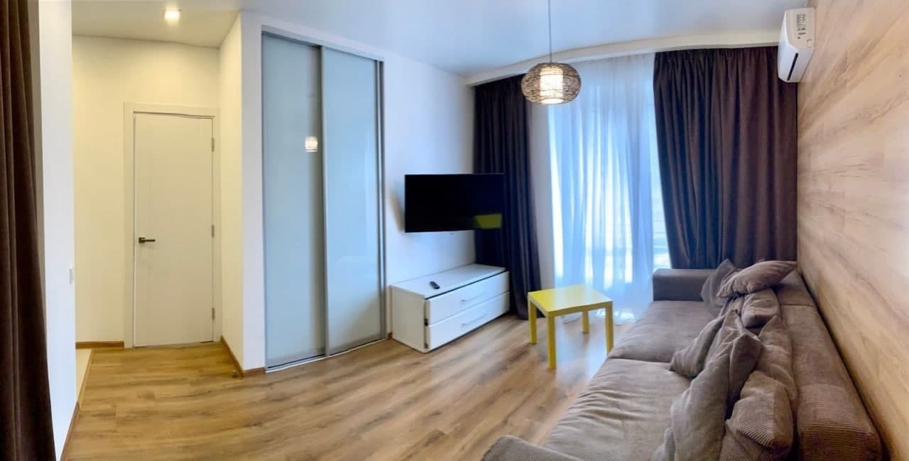 Продаж 2-кімнатної квартири 42 м², Василя Жуковського вул.