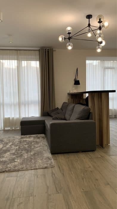 Продаж 1-кімнатної квартири 50 м², Василя Жуковського вул.