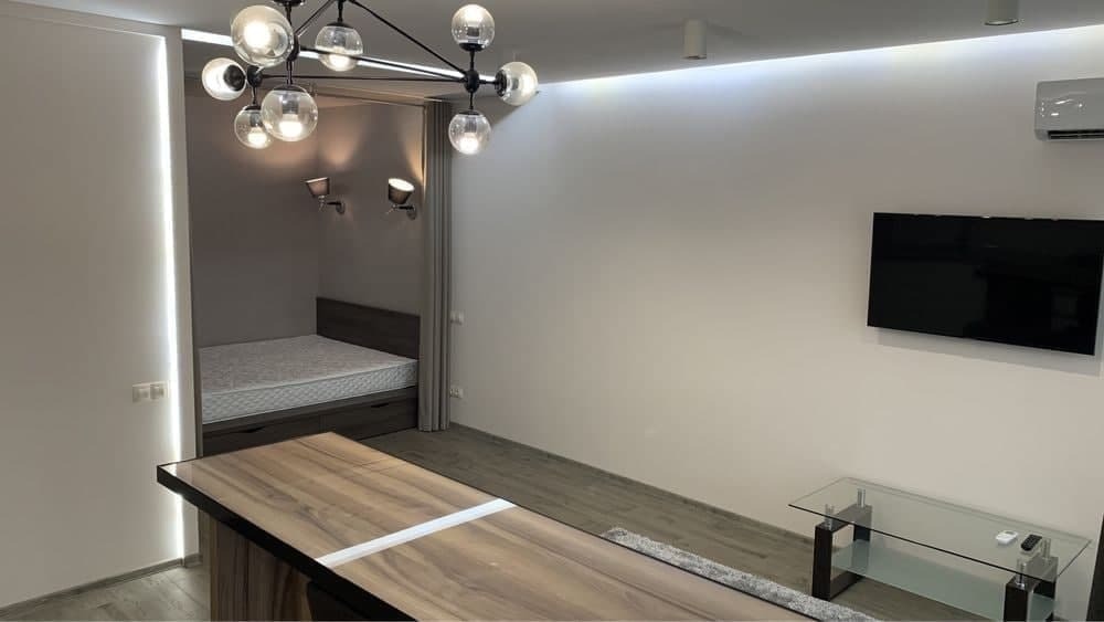 Продаж 1-кімнатної квартири 50 м², Василя Жуковського вул.