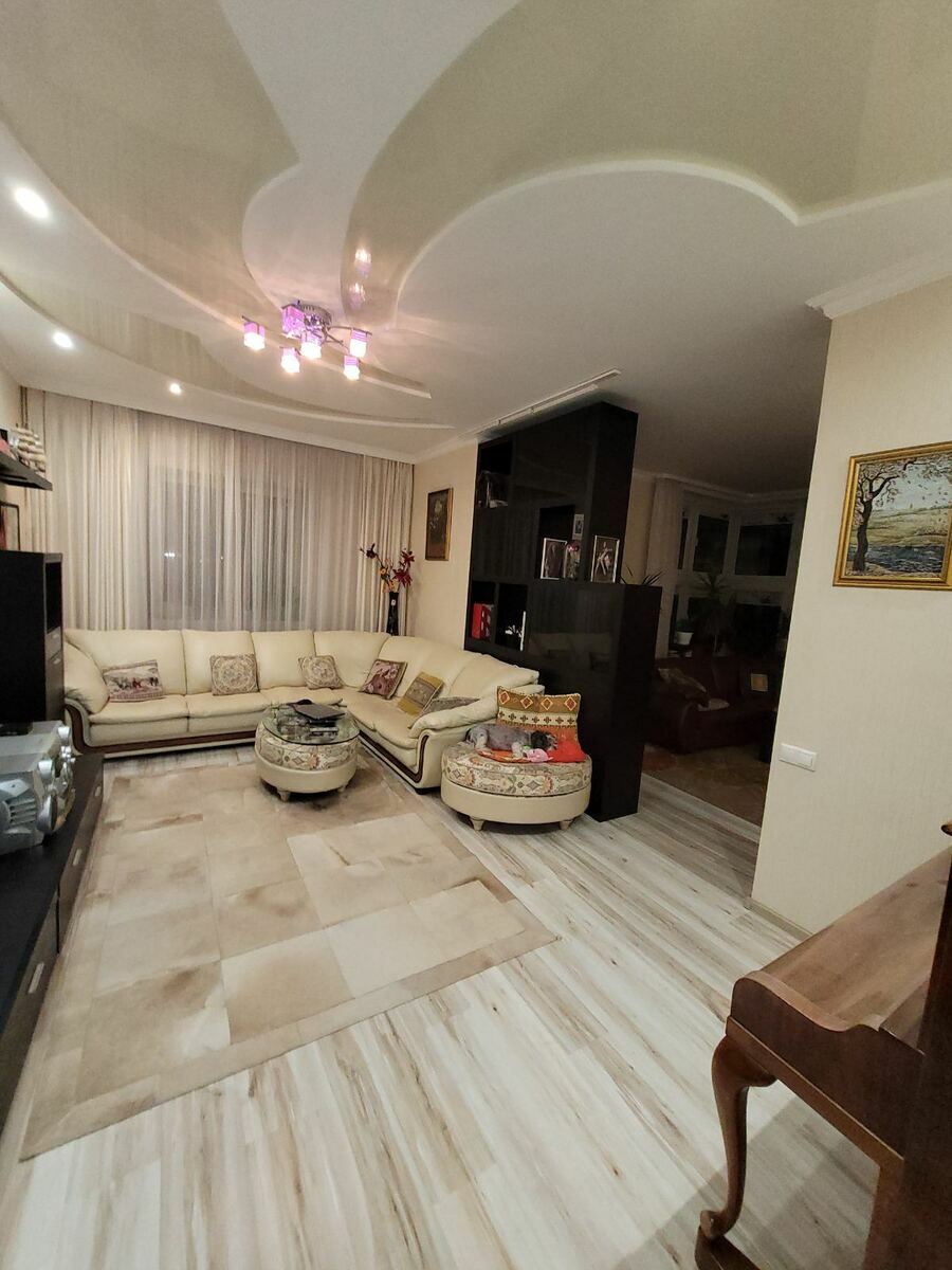 Продажа 2-комнатной квартиры 94 м², Белорусская ул., 3
