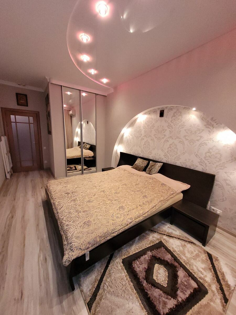 Продажа 2-комнатной квартиры 94 м², Белорусская ул., 3