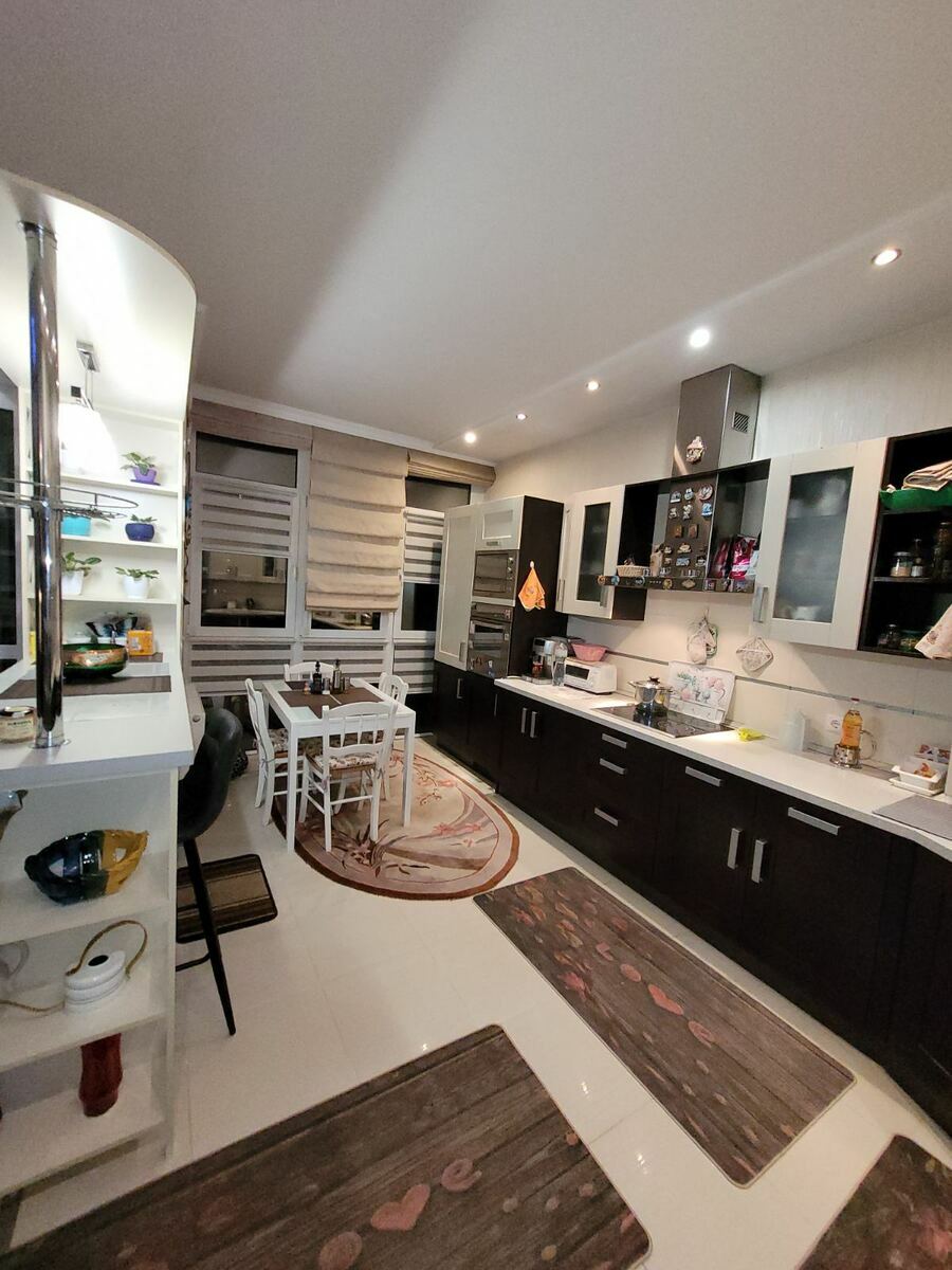 Продажа 2-комнатной квартиры 94 м², Белорусская ул., 3