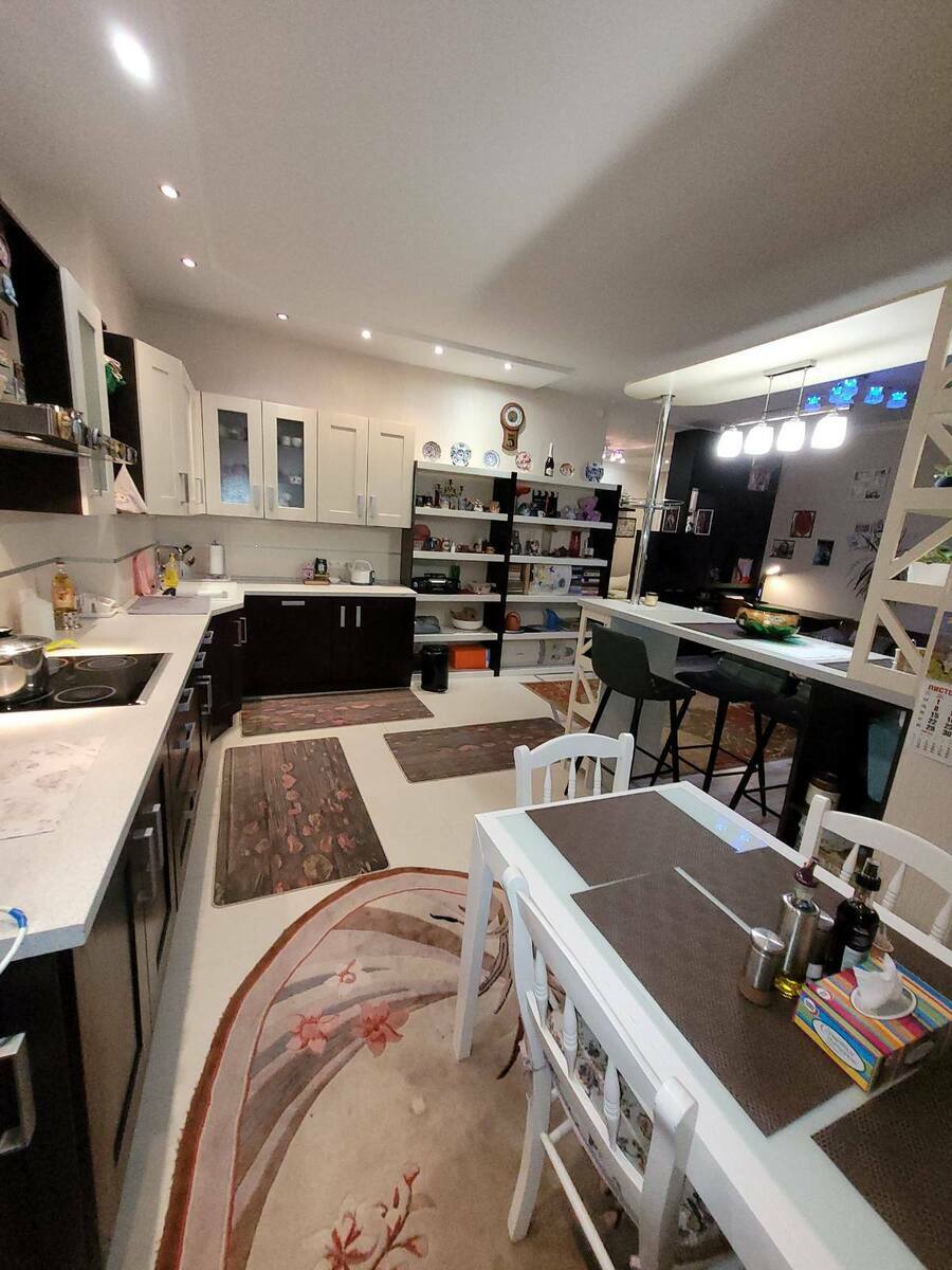 Продажа 2-комнатной квартиры 94 м², Белорусская ул., 3