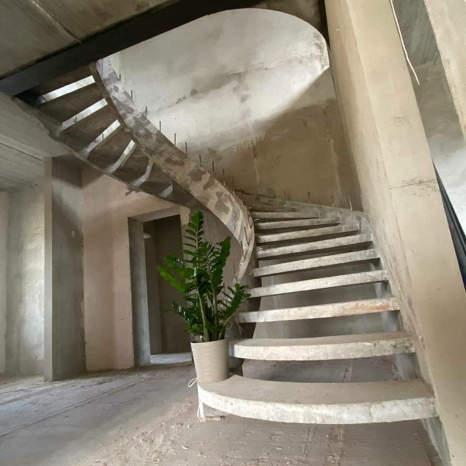 Продаж будинку 289 м²