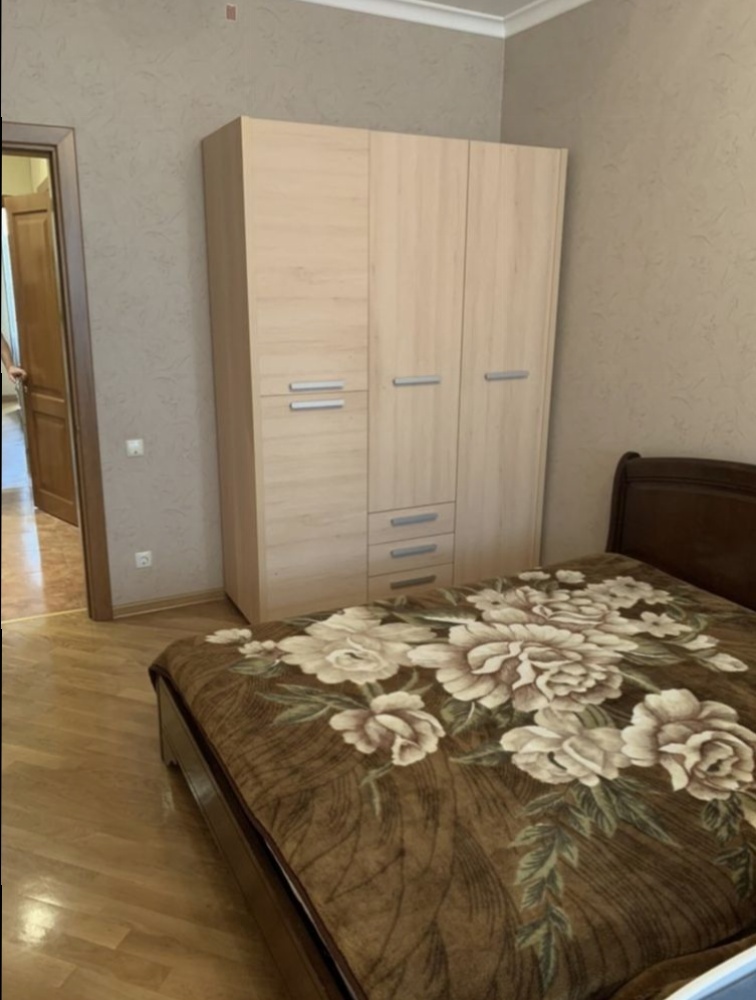 Продаж 3-кімнатної квартири 73 м², Маршала Малиновського вул., 44