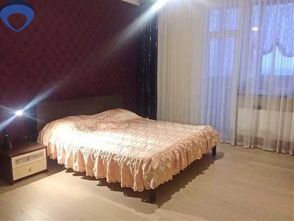 Продажа 1-комнатной квартиры 68.6 м², Академика Королева ул.