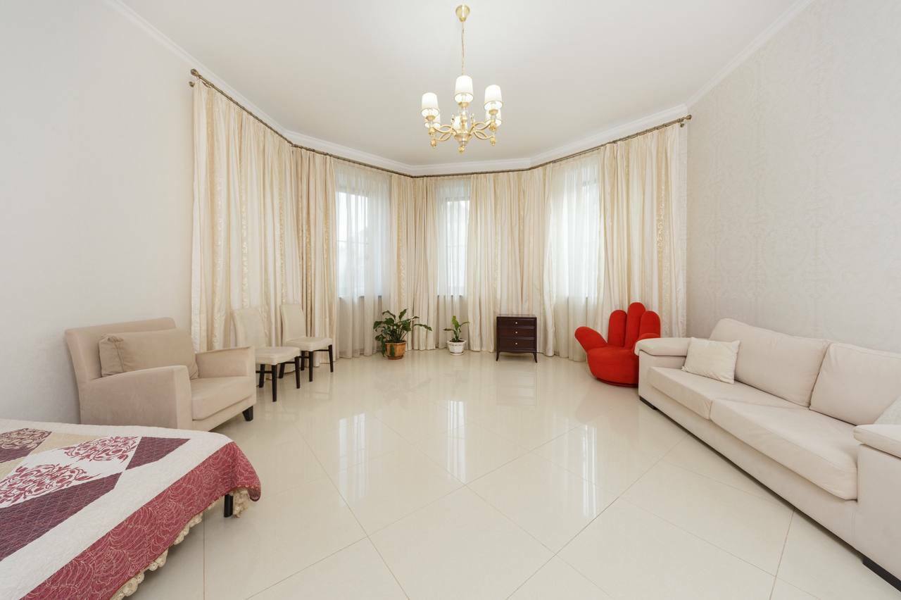Оренда будинку 600 м², Мореходный пров., 3