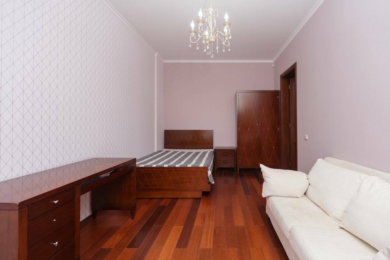 Оренда будинку 600 м², Мореходный пров., 3