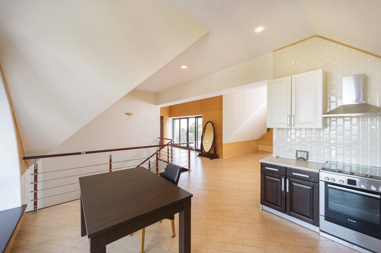 Оренда будинку 600 м², Мореходный пров., 3