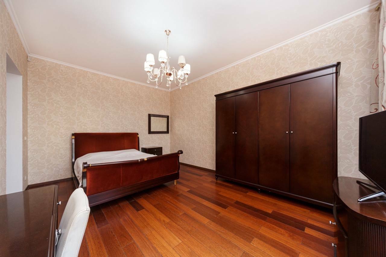 Оренда будинку 600 м², Мореходный пров., 3