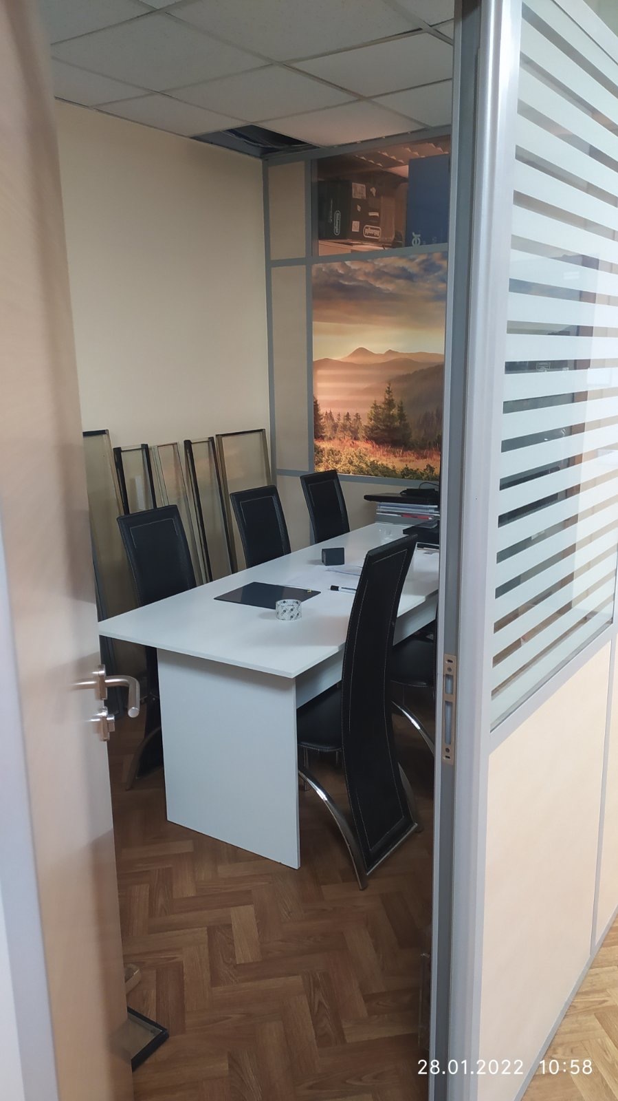 Оренда офісу 57 м², Лариси Руденко вул., 6А