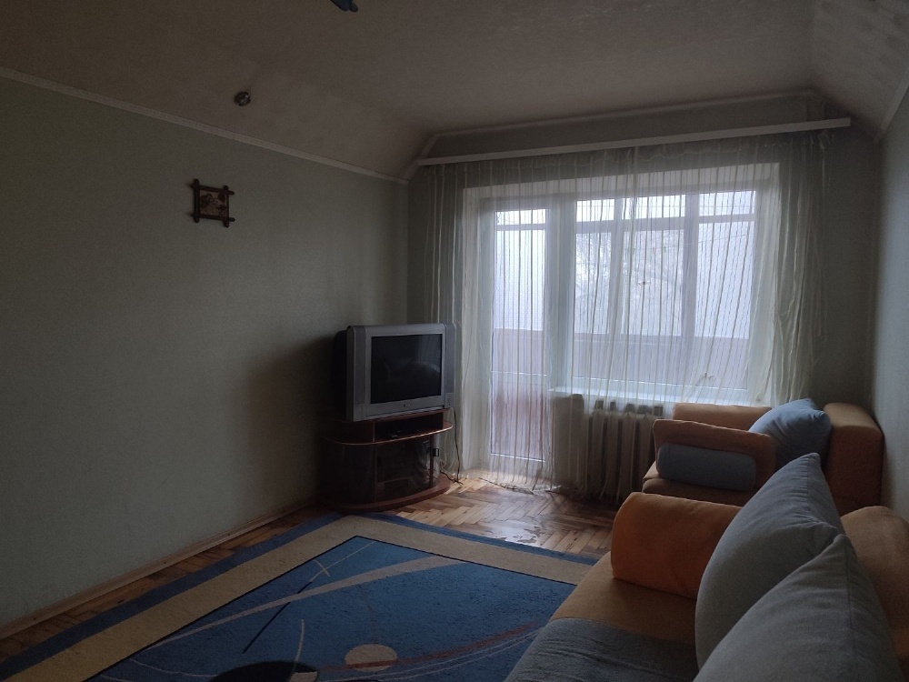 Продаж 2-кімнатної квартири 45 м², Березинська вул., 32